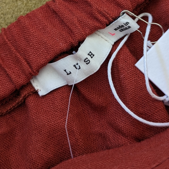 LUSH Skirt Size L - Picture 2 of 3
